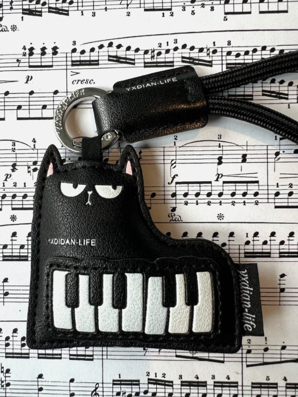 Cute Piano Cat Keychain / Wrist Strap – Black Leather Musical Keyboard Charm